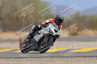 media/Sep-10-2022-SoCal Trackdays (Sat) [[a5bf35bb4a]]/Turn 6 (1140am)/